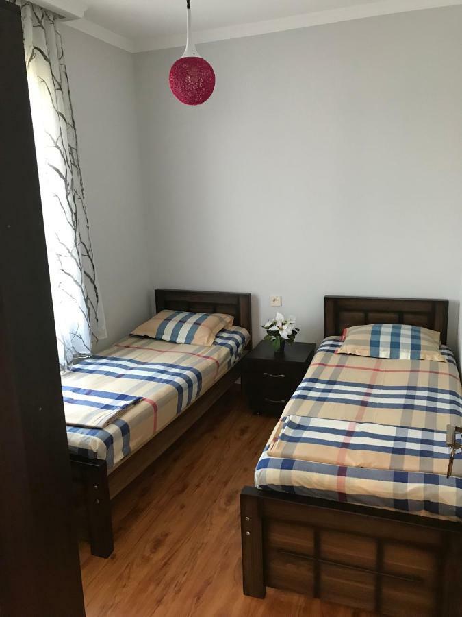 Guest House Chexovi 24 Kobuleti Exterior photo