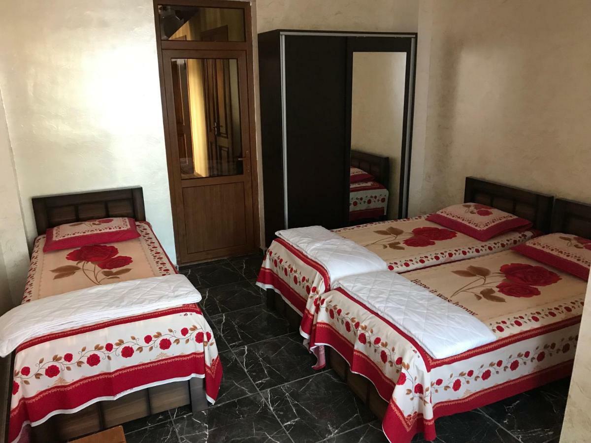 Guest House Chexovi 24 Kobuleti Exterior photo